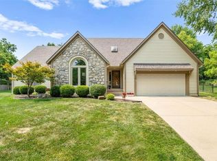 11938 Mastin St, Overland Park, KS 66213