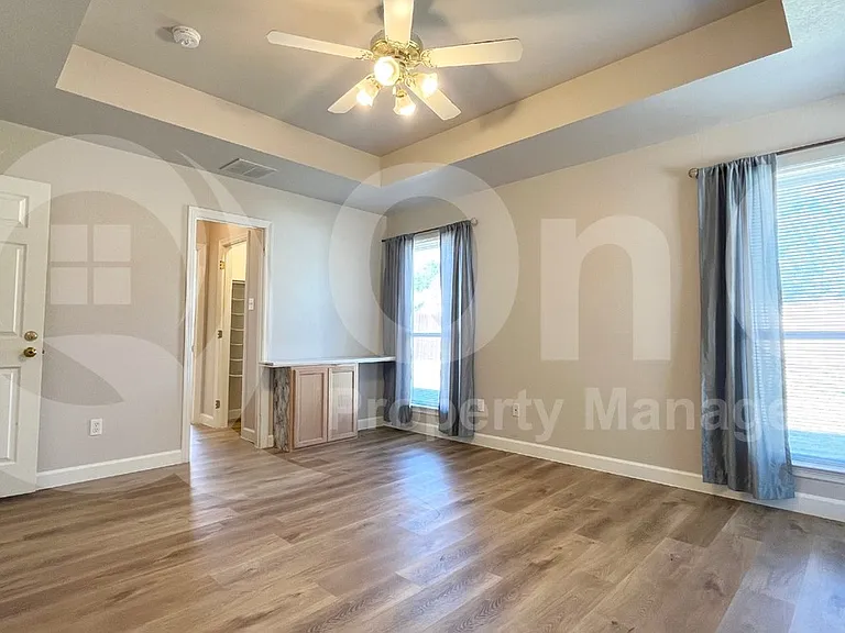 5509 Cypress Dr — Photo 12