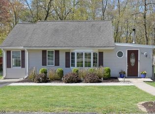 24 N Brookside Dr, Rockaway, NJ 07866