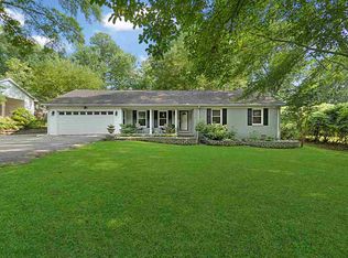 38 Fair Oaks Dr, Jackson, TN 38305