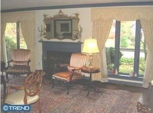 4 Pastern Ln, Blue Bell, PA 19422