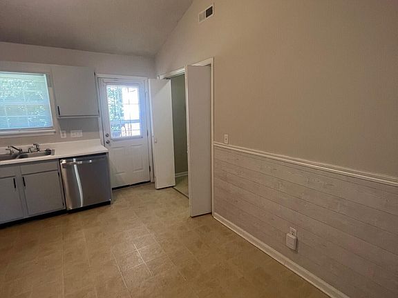 5th image of 4116 Bridge Ct #A