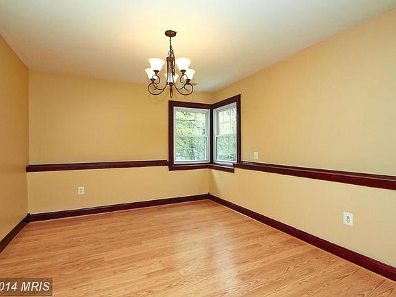 5th image of 16101 Sumney Dr