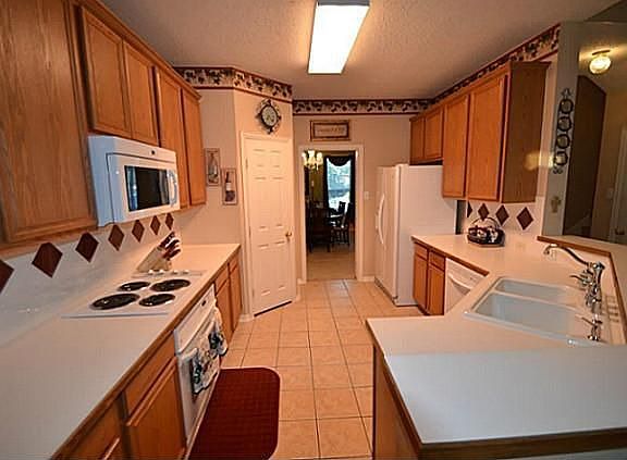 4th image of 1125 Wedgewood Dr