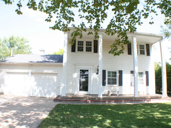 518 Akron St, Augusta, KS 67010