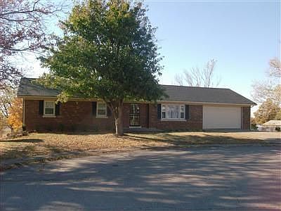 1st image of 419 Linden Ln