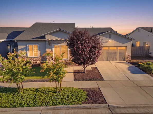 2407 W Andrew Lane, Hanford, CA 93230