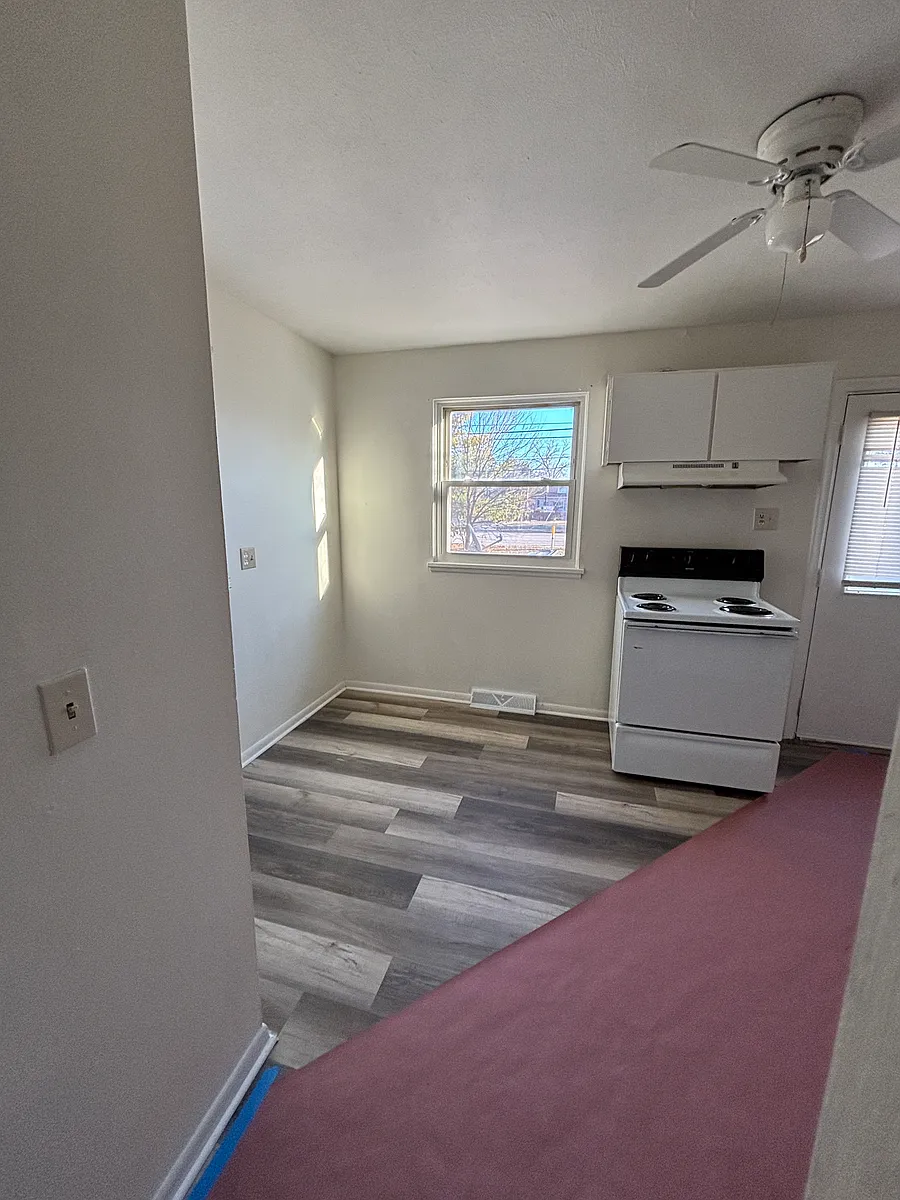 Building Photo - 2301 Byrneway Dr #2301