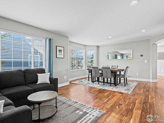 4th image of 2305 Linden Pl