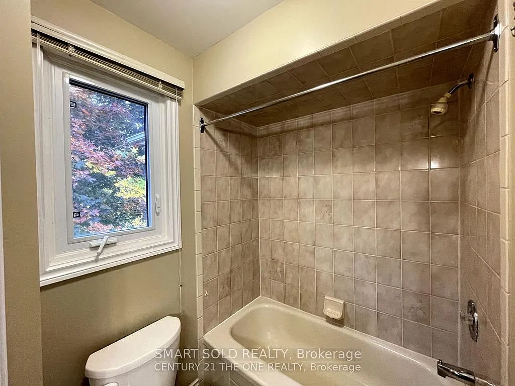 4 bed, $2,950 — Photo 3
