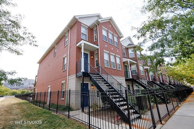 1st image of 635 W Elm St #B