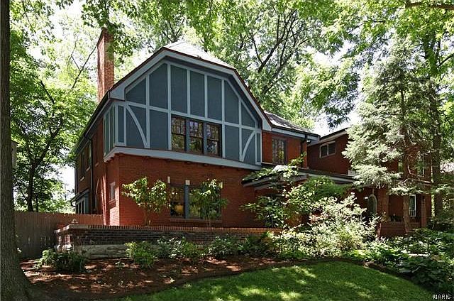1st image of 1102 Bellerive Blvd
