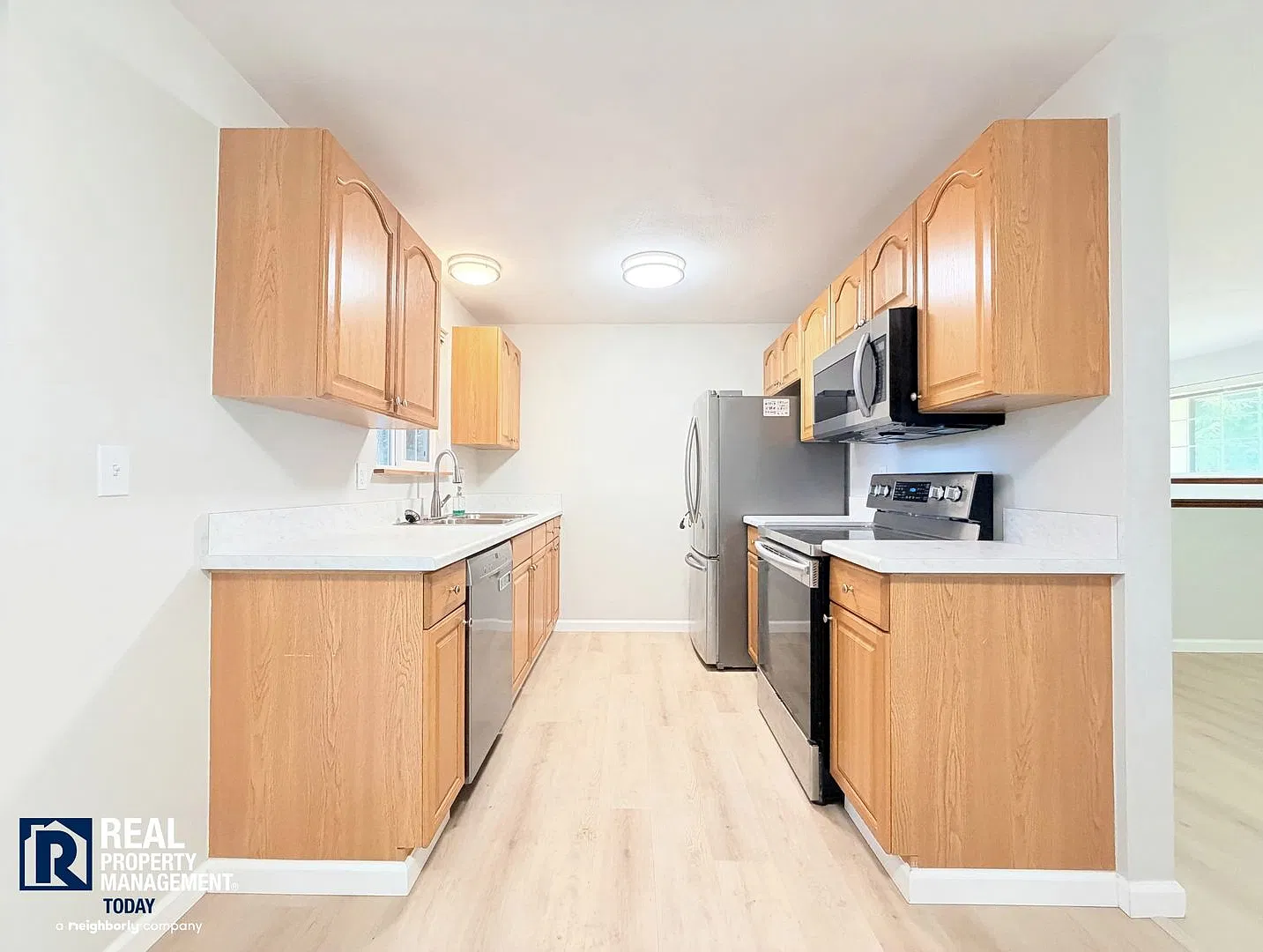 Updated 4-Bedroom, 2-Bath Home in Debra Jane Lake Estates! — Photo 4