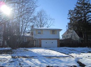 2976 Hampton Rd, Cleveland, OH 44120