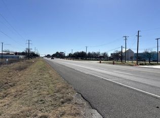 4030 N Main St, Taylor, TX 76574