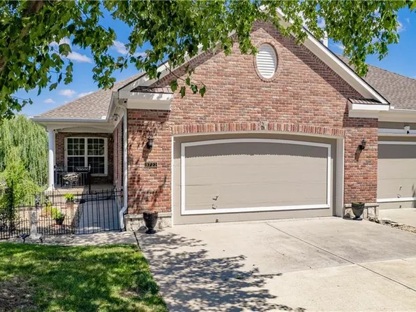 3722 S Bolger Ct, Independence, MO 64055