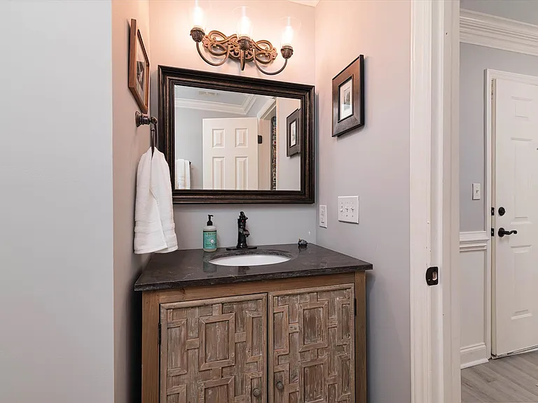 18651 Vineyard Point Ln — Photo 21