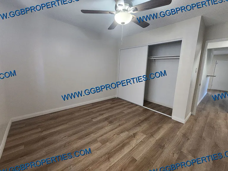 727-741 Orizaba Ave — Photo 18