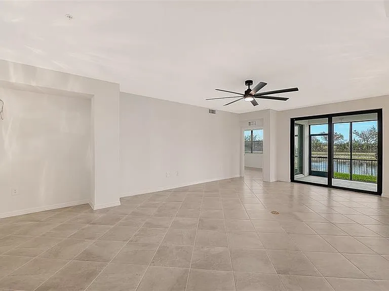 5624 Summit Pointe Cir #104 — Photo 9
