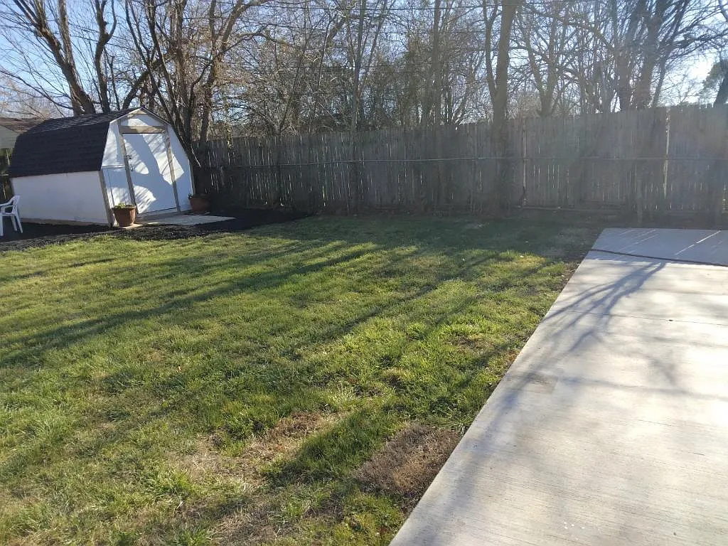 606 N Ector Dr — Photo 4