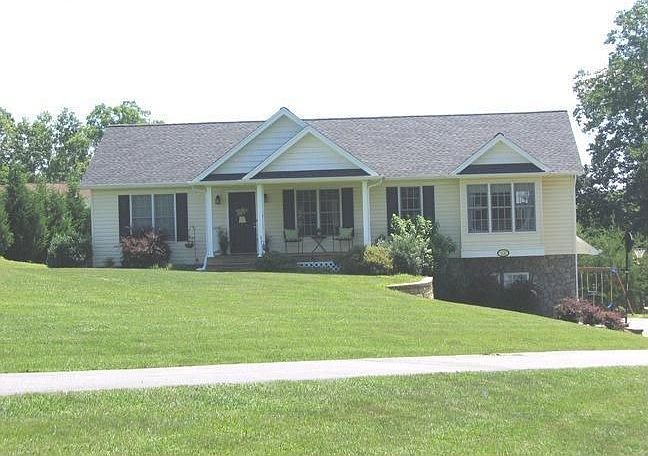 2nd image of 1132 Morewood Rd