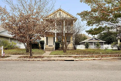 570 Hogan Photo 1