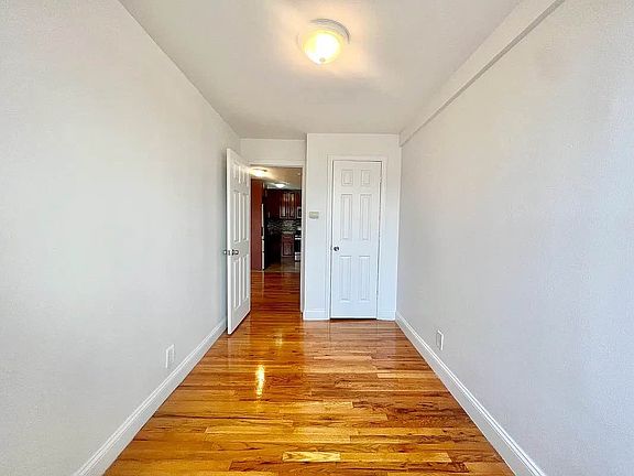 4th image of 951 Putnam Ave APT 2A