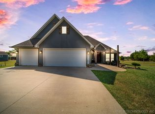 14510 N Memorial Dr, Collinsville, OK 74021