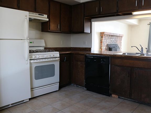 3rd image of 2506 N Lee Ave APT 4