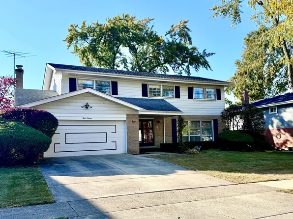 816 S Waverly Ave, Mount Prospect, IL 60056