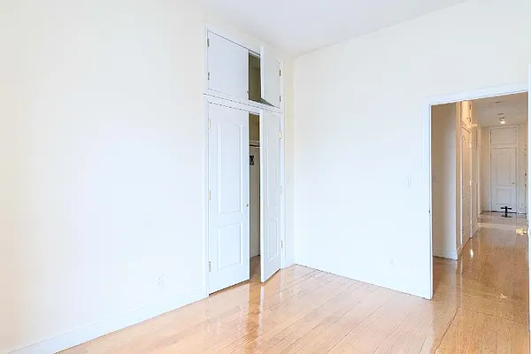 Rented by STREELTY | media 11