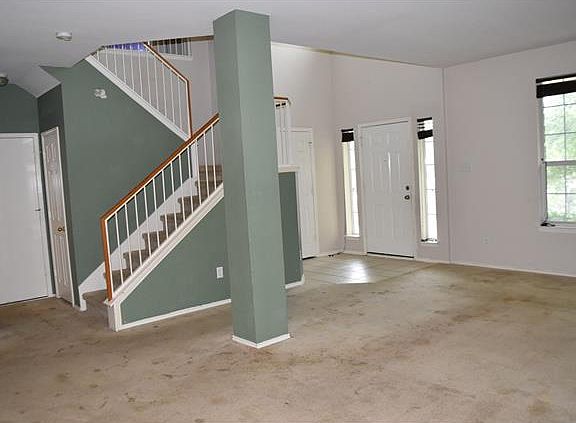 5th image of 3311 Saint Genevieve Dr