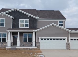 3777 Golden Wood Way, Uniontown, OH 44685