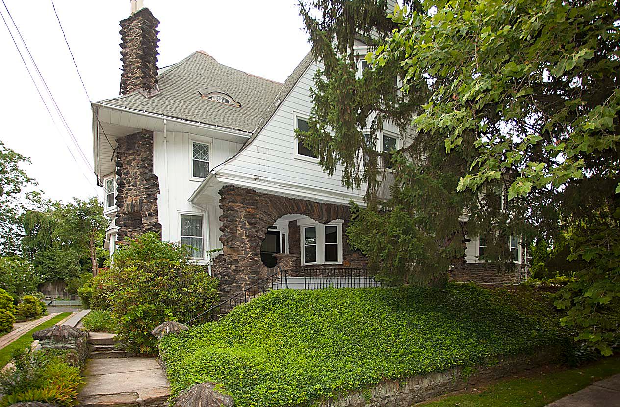 239 Park Hill Ave, Yonkers, NY 10705 Zillow