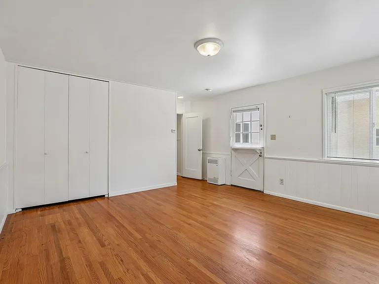 2214 Euclid St — Photo 35
