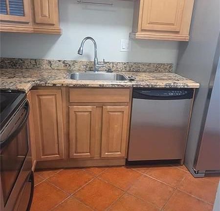 3rd image of 104 Gardens Dr APT 206