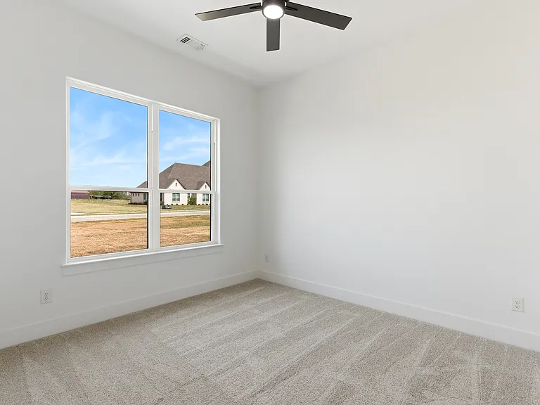 5306 Calle Dr — Photo 32