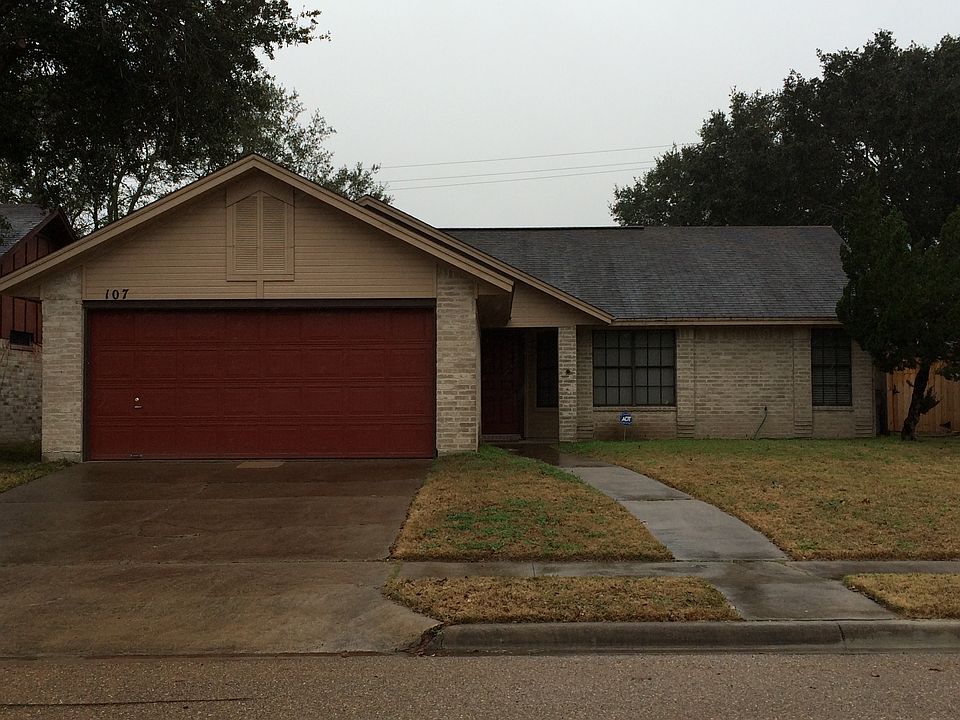 1st image of 107 Fernwood Cir