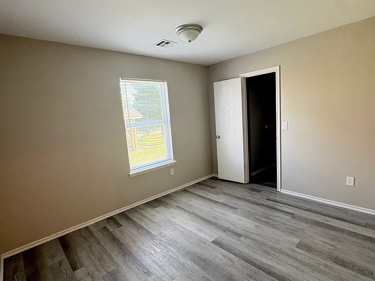 605 Welston Cir #2 — Photo 9