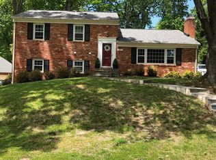 6205 Redwing Ct, Bethesda, MD 20817