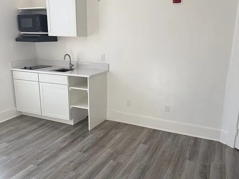129 N Cortez St — Photo 21