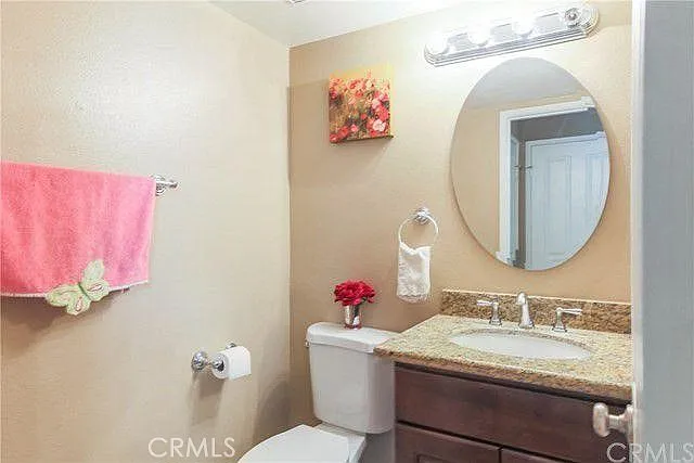 820 N Justin Pl — Photo 14