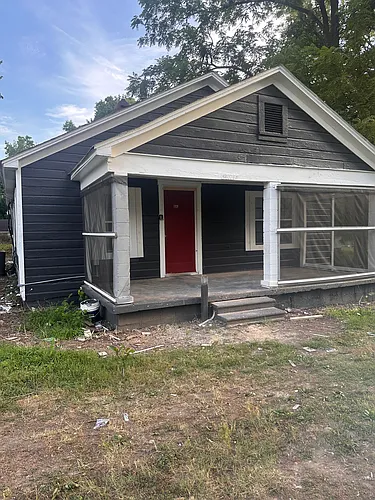 1019 Hill Ave Photo 1