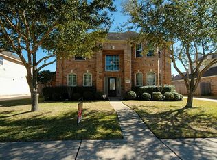 2915 Wickwood Dr, Pearland, TX 77584