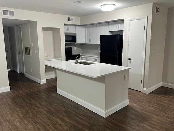 4th image of 498 N Pin Oak Pl APT 206