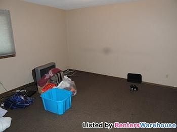 5th image of 8200 Noble Ave N