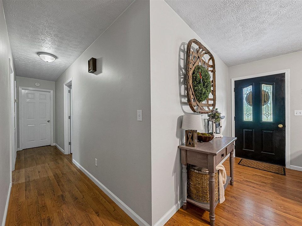 1736 New Grove Rd, Smiths Grove, KY 42171 Zillow