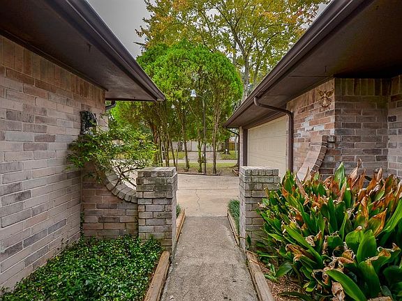 3rd image of 7930 Kellwood Dr