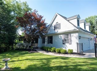 503 Sharon Rd, Coraopolis, PA 15108