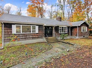 193 Mayapple Rd, Stamford, CT 06903